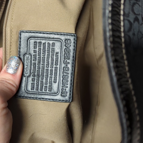 Coach H0878-F12346 Black Tote Purse - Picture 3 of 7